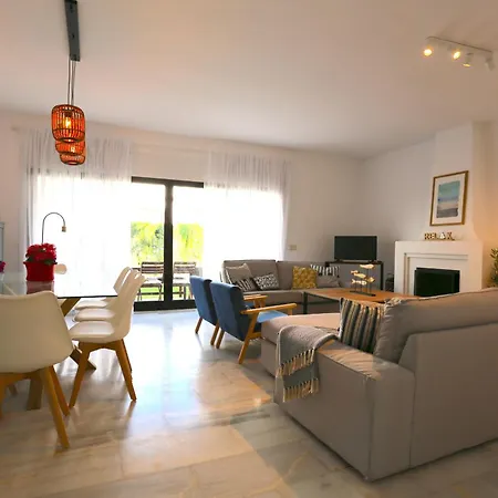 Сasa de vacaciones Premium House Estepona